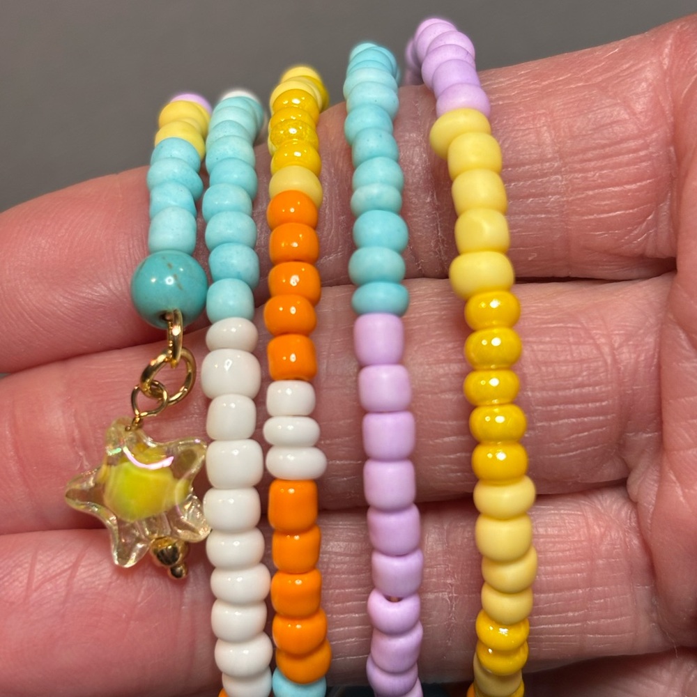 🌼Colorful Memory Wire Bracelet🌼 - Picture 2 of 3